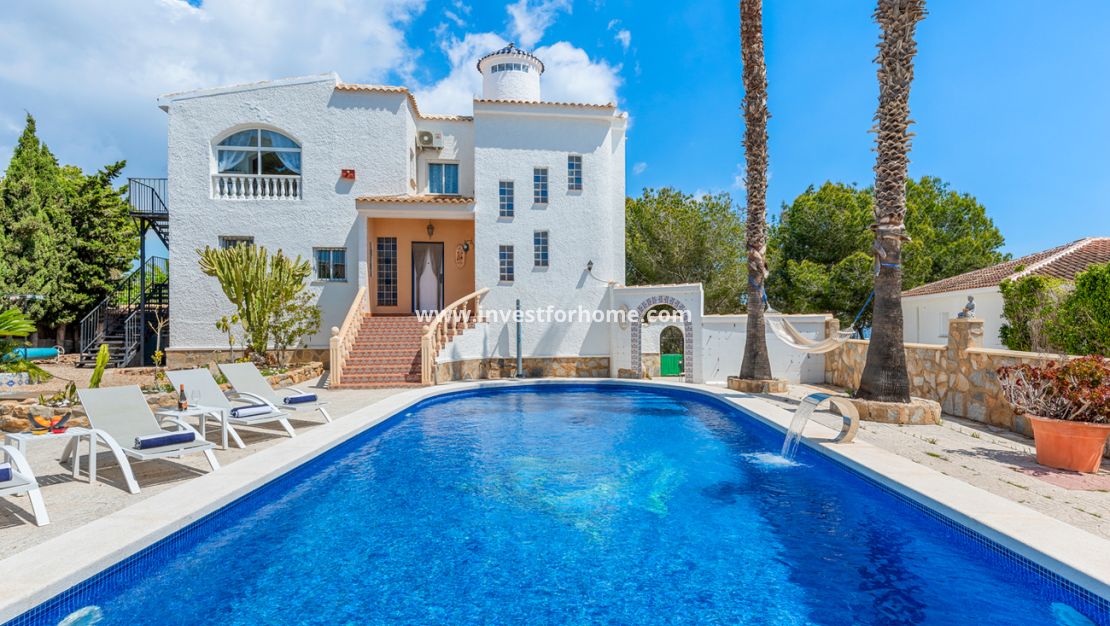 Verkoop - Villa - Pinar de Campoverde - Costa Blanca