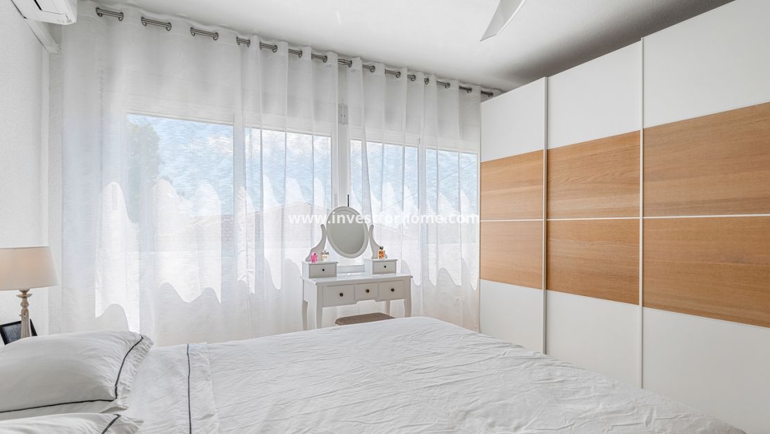Verkoop - Villa - Pinar de Campoverde - Costa Blanca