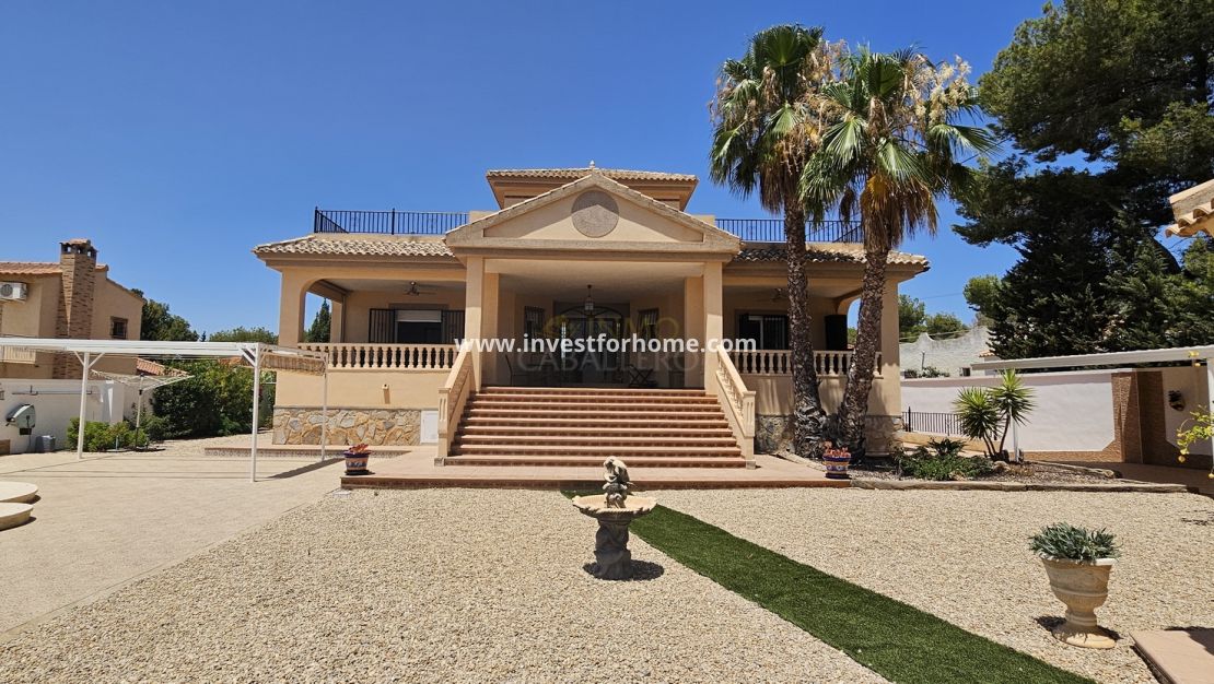 Verkoop - Villa - Pinar de Campoverde - Inland