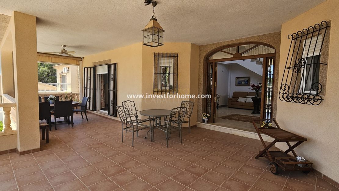 Verkoop - Villa - Pinar de Campoverde - Inland