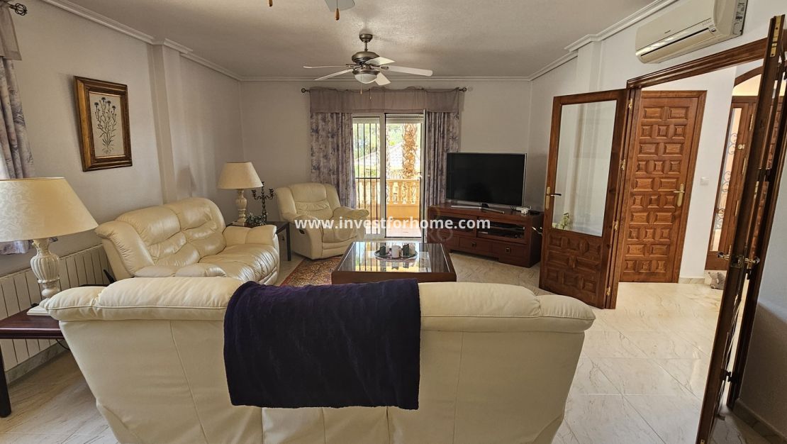 Verkoop - Villa - Pinar de Campoverde - Inland