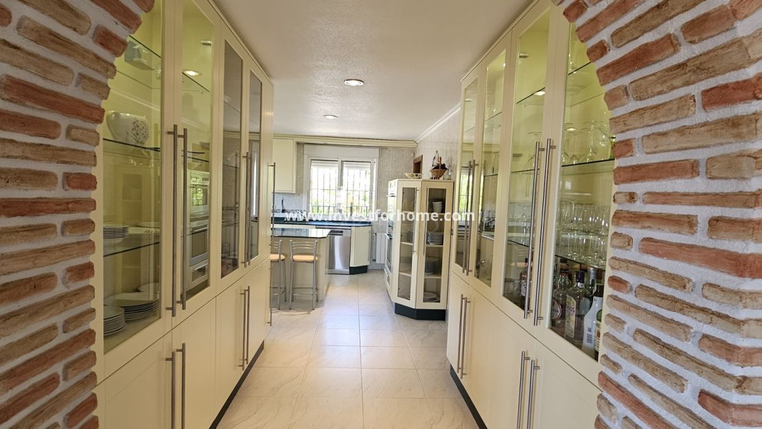 Verkoop - Villa - Pinar de Campoverde - Inland