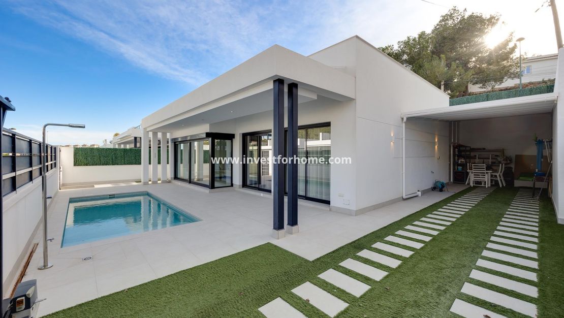 Verkoop - Villa - Pinar de Campoverde - Inland