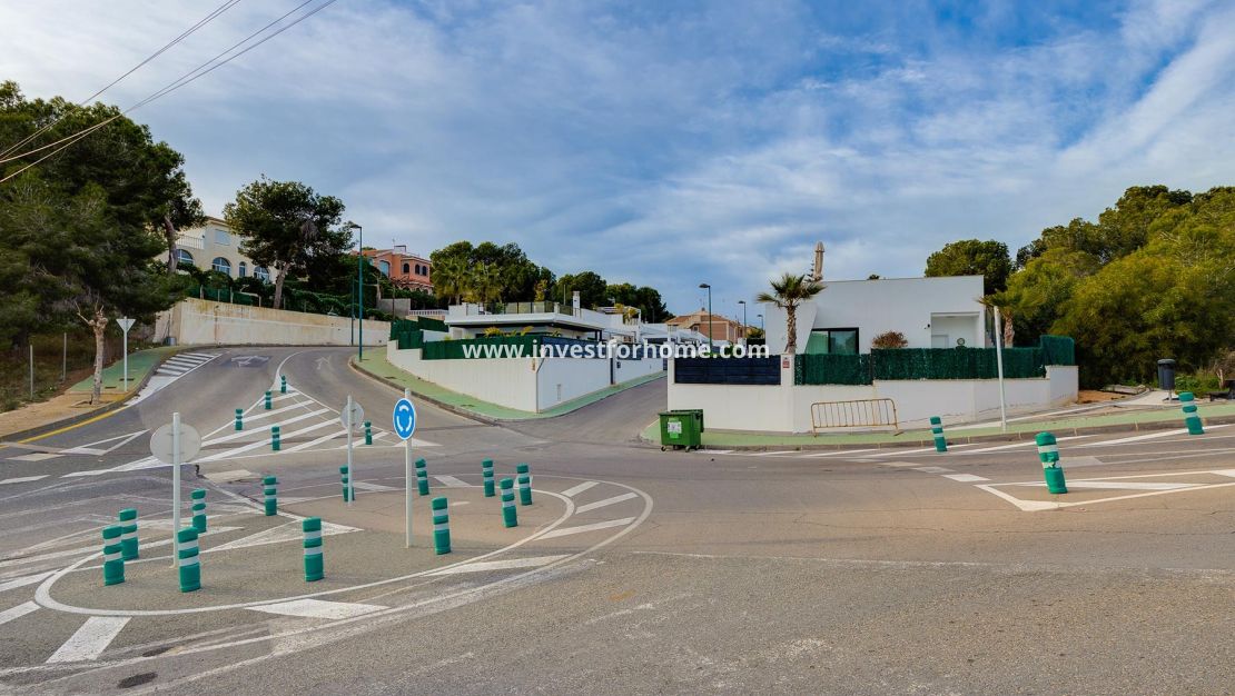 Verkoop - Villa - Pinar de Campoverde - Inland