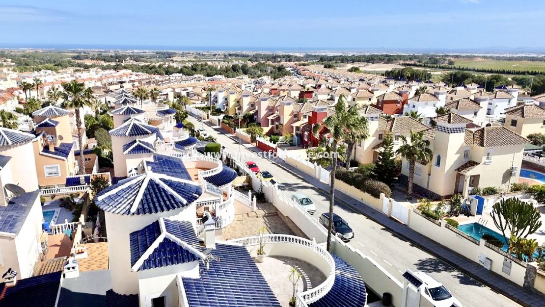 Verkoop - Villa - Pinar de Campoverde - Inland