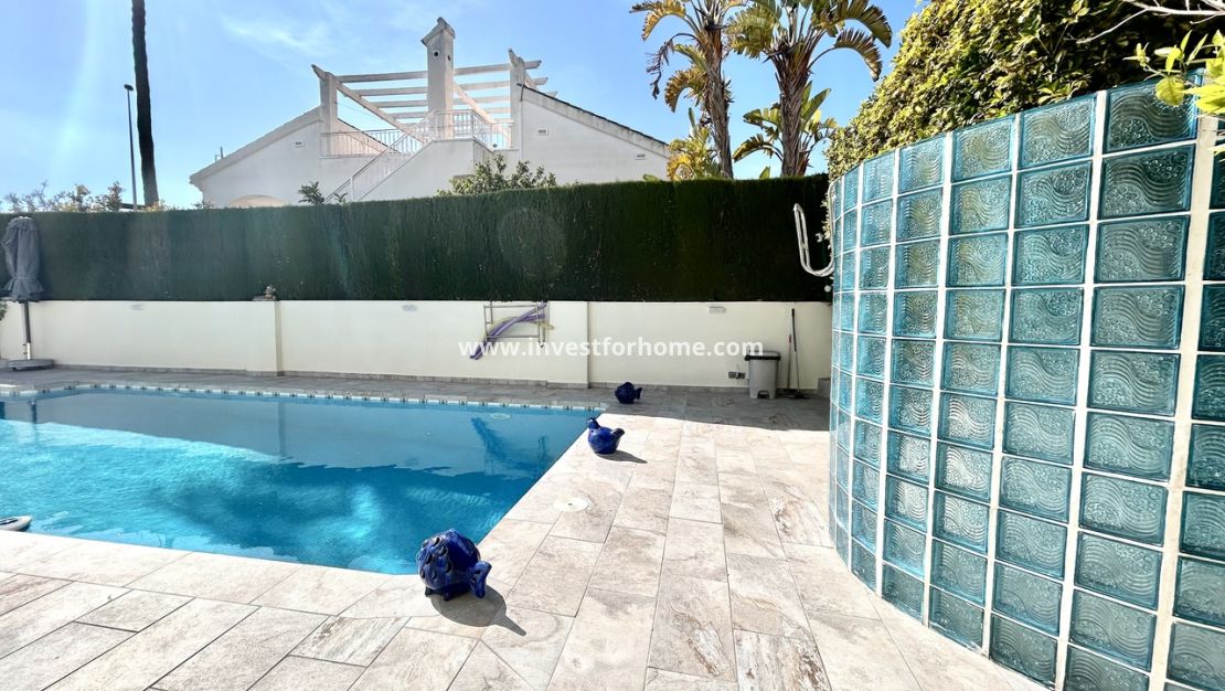 Verkoop - Villa - Pinar de Campoverde - Inland