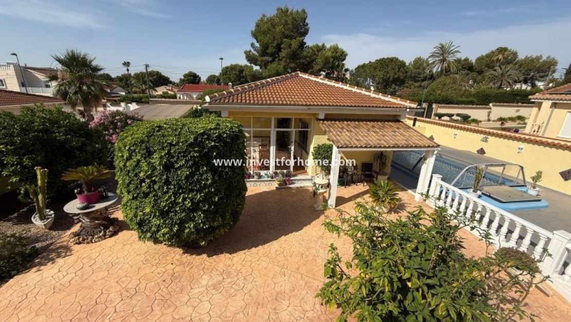 Verkoop - Villa - Pinar de Campoverde - Inland