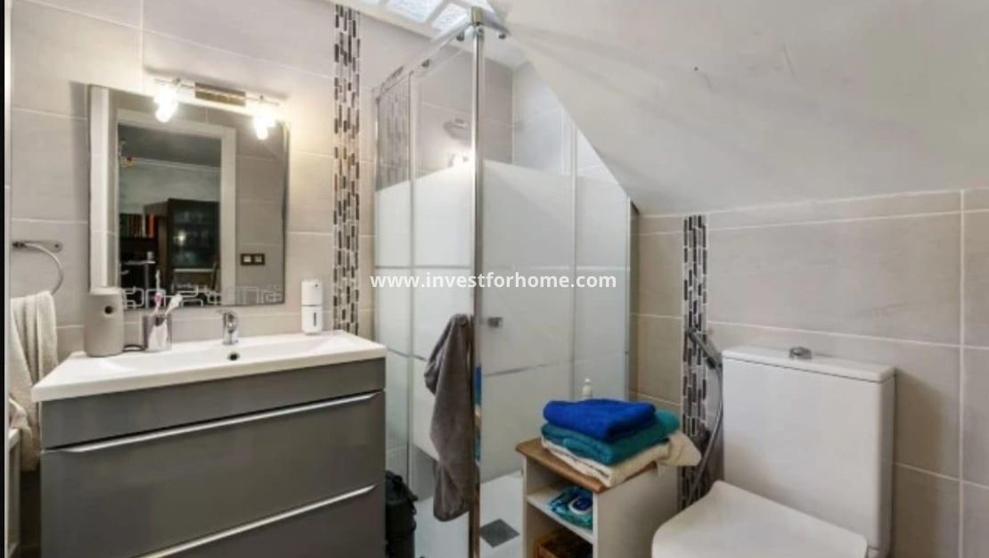 Verkoop - Villa - Torrevieja - aguas nuevas