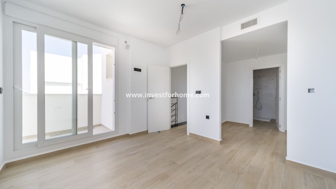 Verkoop - Villa - Torrevieja - aguas nuevas