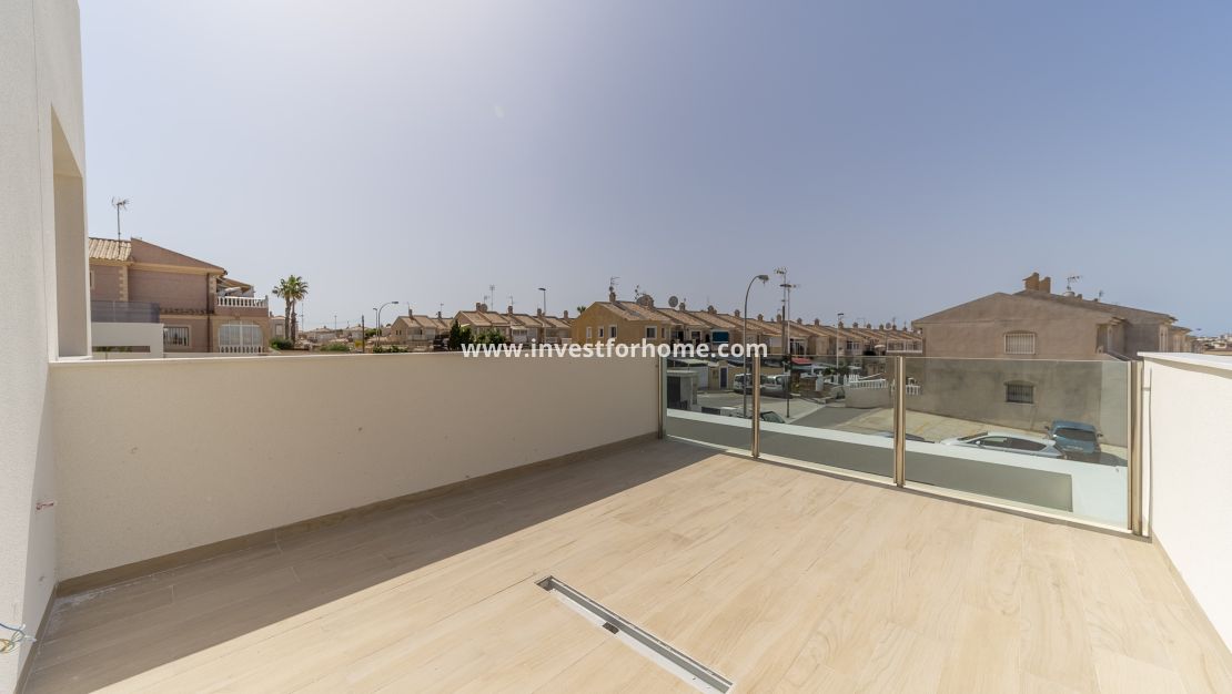 Verkoop - Villa - Torrevieja - aguas nuevas