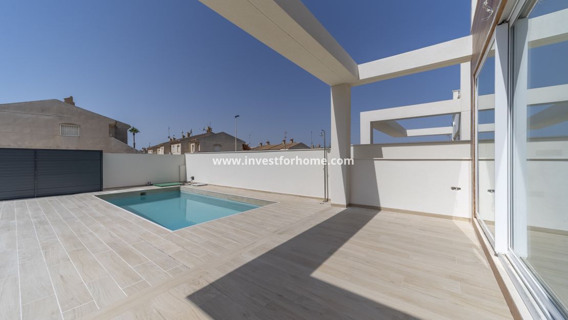 Verkoop - Villa - Torrevieja - aguas nuevas