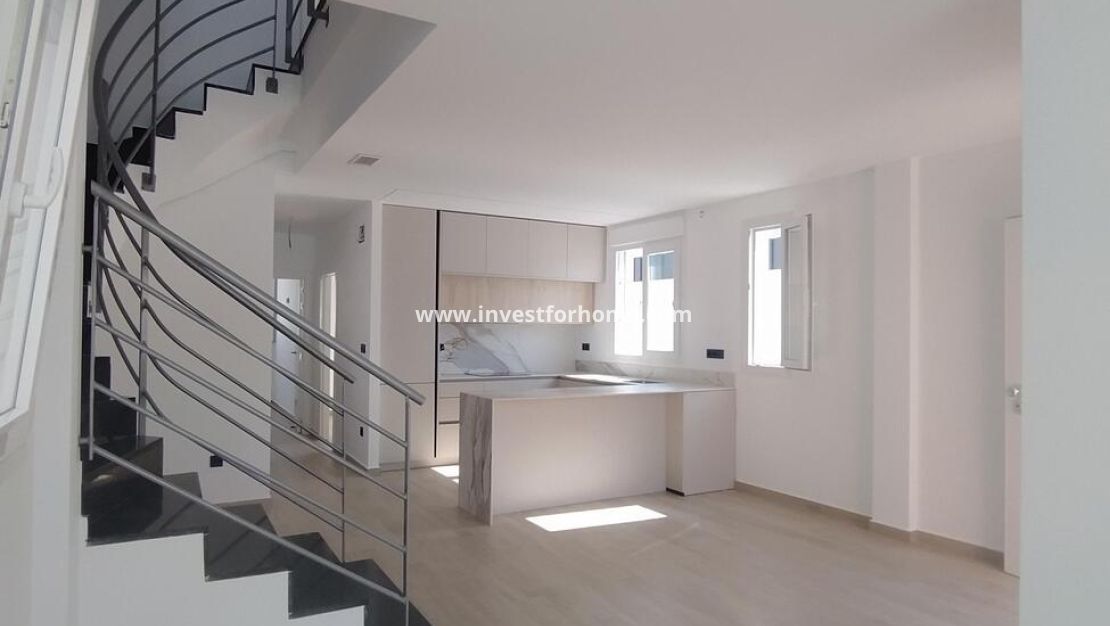 Verkoop - Villa - Torrevieja - aguas nuevas