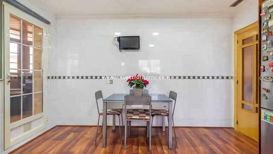 Verkoop - Villa - Torrevieja - aguas nuevas