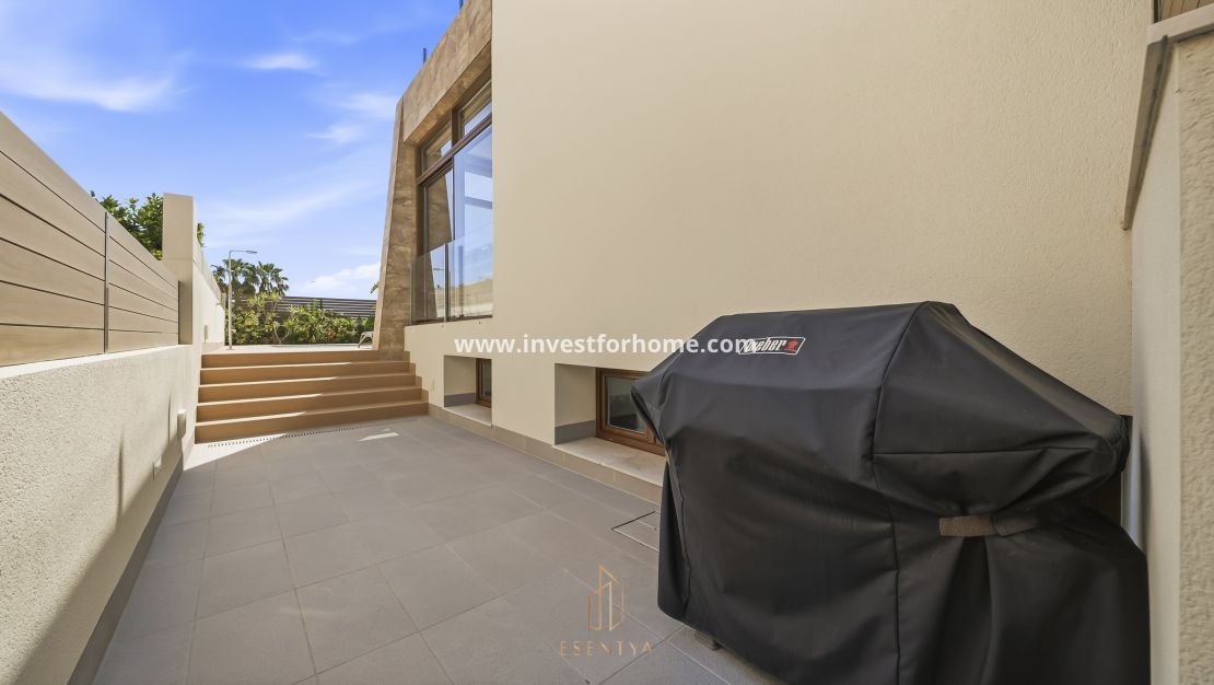 Verkoop - Villa - Torrevieja - aguas nuevas