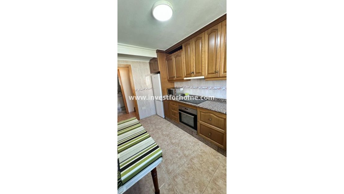 Verkoop - Villa - Torrevieja - aguas nuevas