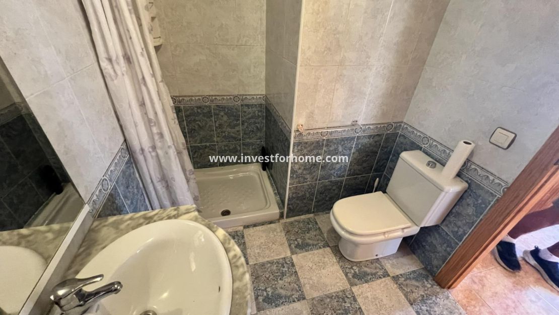 Verkoop - Villa - Torrevieja - aguas nuevas