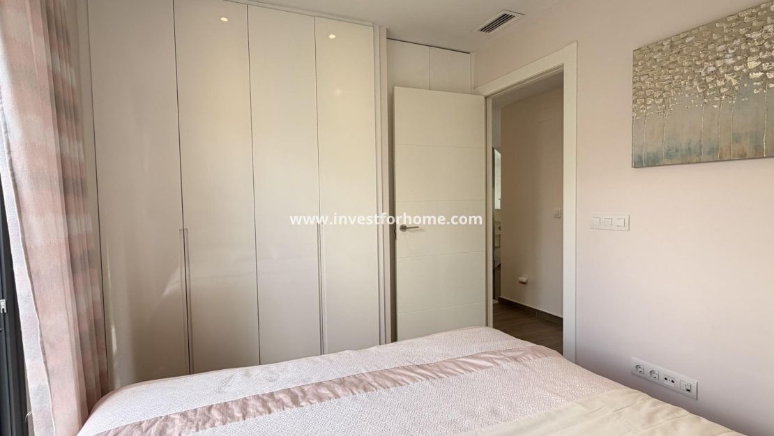 Verkoop - Villa - Torrevieja - aguas nuevas