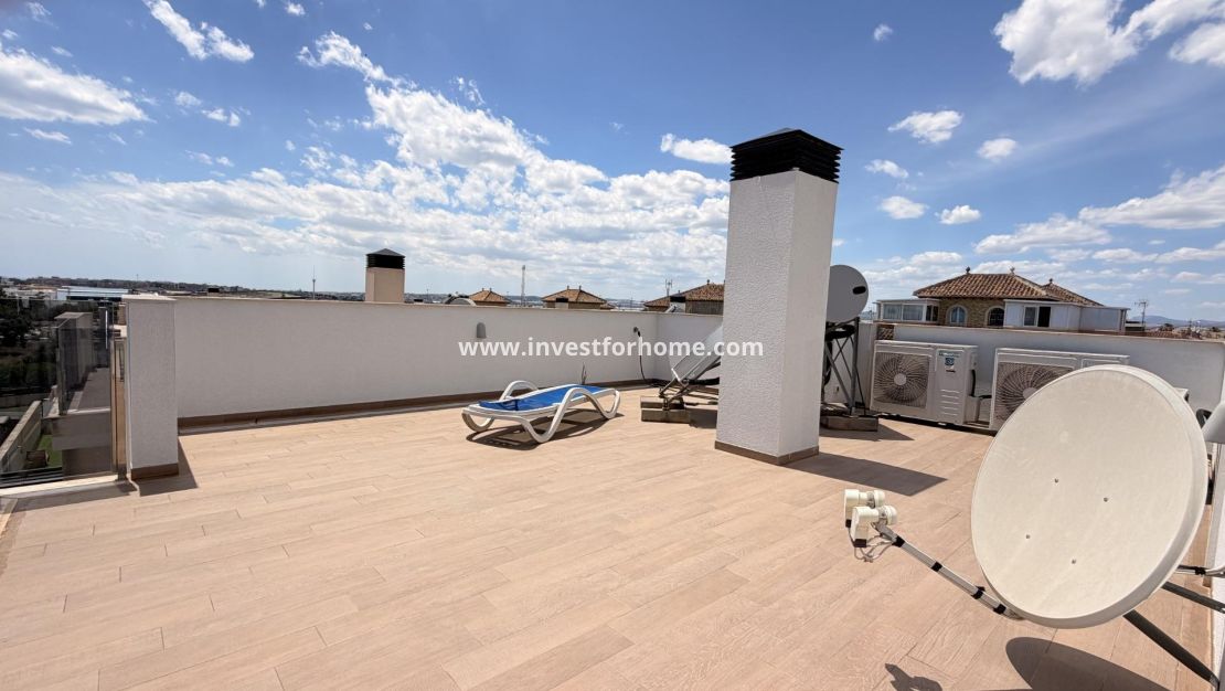 Verkoop - Villa - Torrevieja - aguas nuevas