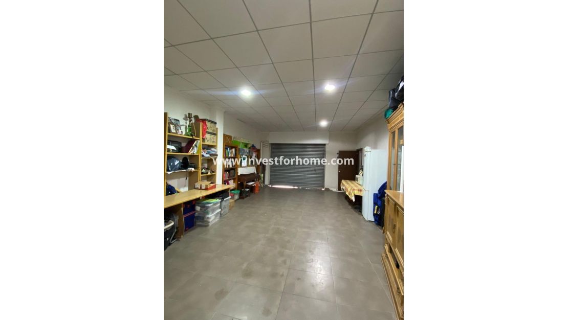 Verkoop - Villa - Torrevieja - Centro - Muelle Pesquero