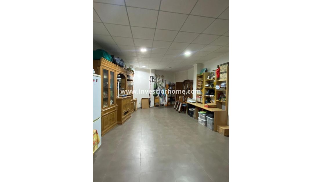 Verkoop - Villa - Torrevieja - Centro - Muelle Pesquero