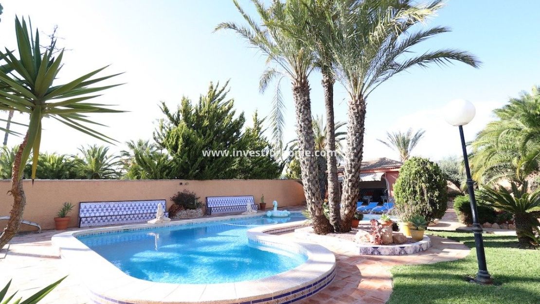 Verkoop - Villa - Torrevieja - Costa Blanca