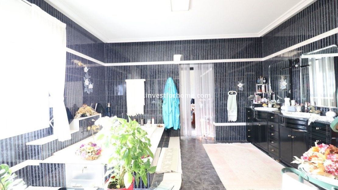 Verkoop - Villa - Torrevieja - Costa Blanca