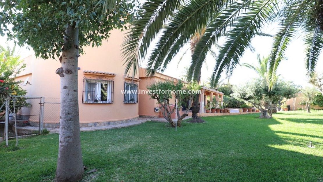 Verkoop - Villa - Torrevieja - Costa Blanca