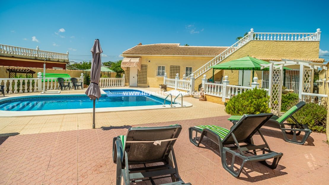 Verkoop - Villa - Torrevieja - Costa Blanca