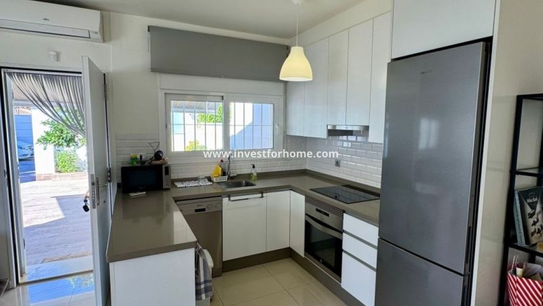 Verkoop - Villa - Torrevieja - Costa Blanca