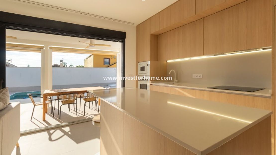 Verkoop - Villa - Torrevieja - Costa Blanca