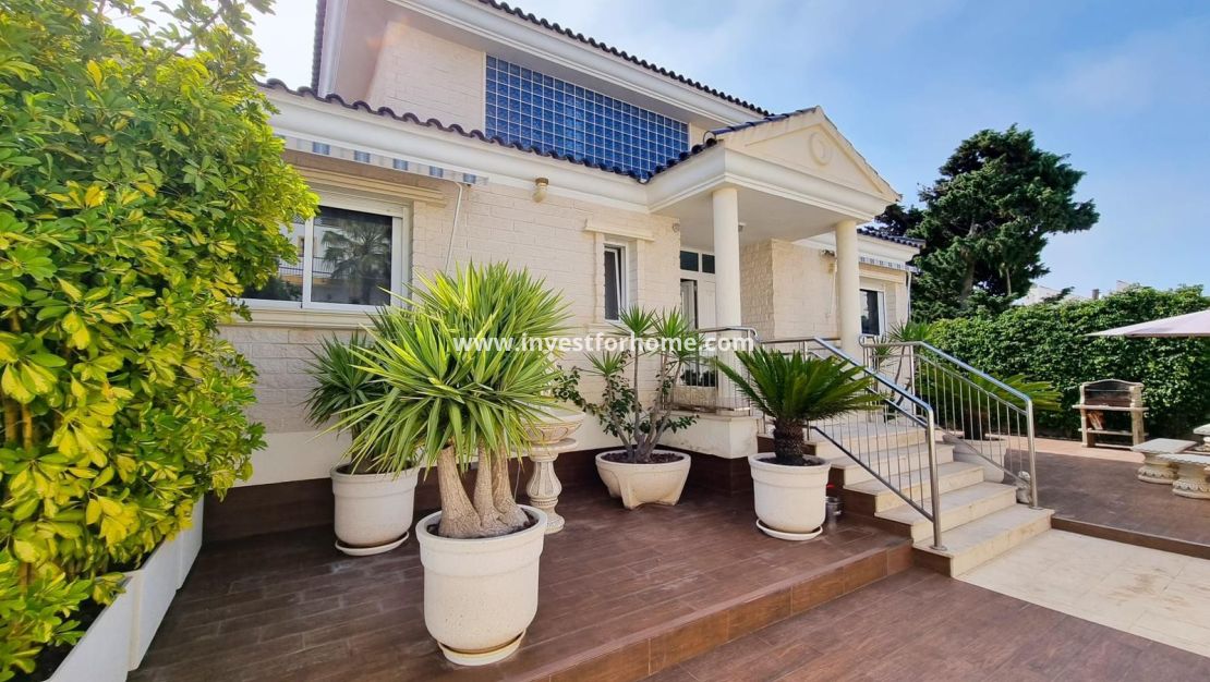 Verkoop - Villa - Torrevieja - Costa Blanca