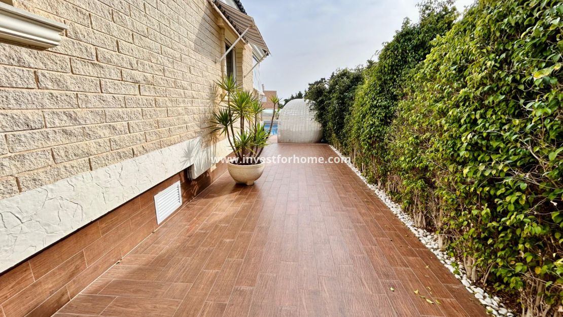 Verkoop - Villa - Torrevieja - Costa Blanca