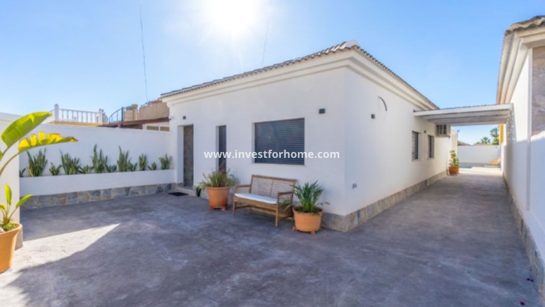 Verkoop - Villa - Torrevieja - Costa Blanca