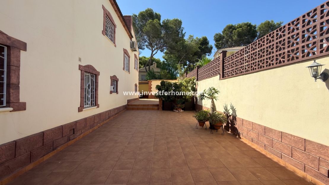 Verkoop - Villa - Torrevieja - Costa Blanca