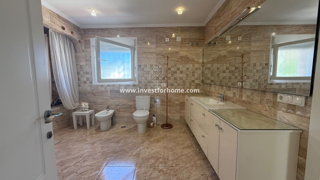 Verkoop - Villa - Torrevieja - Costa Blanca