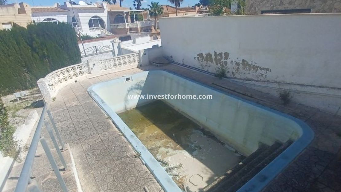 Verkoop - Villa - Torrevieja - Costa Blanca