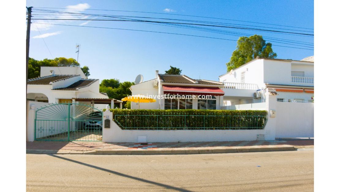 Verkoop - Villa - Torrevieja - Costa Blanca