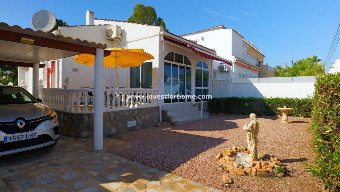 Verkoop - Villa - Torrevieja - Costa Blanca