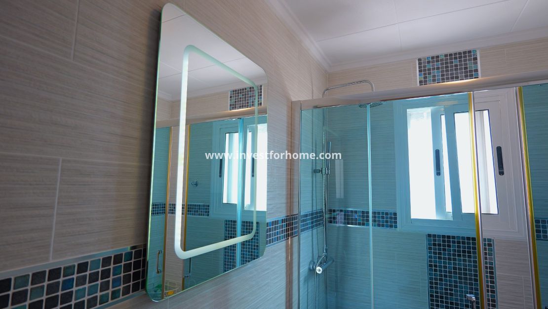 Verkoop - Villa - Torrevieja - Costa Blanca