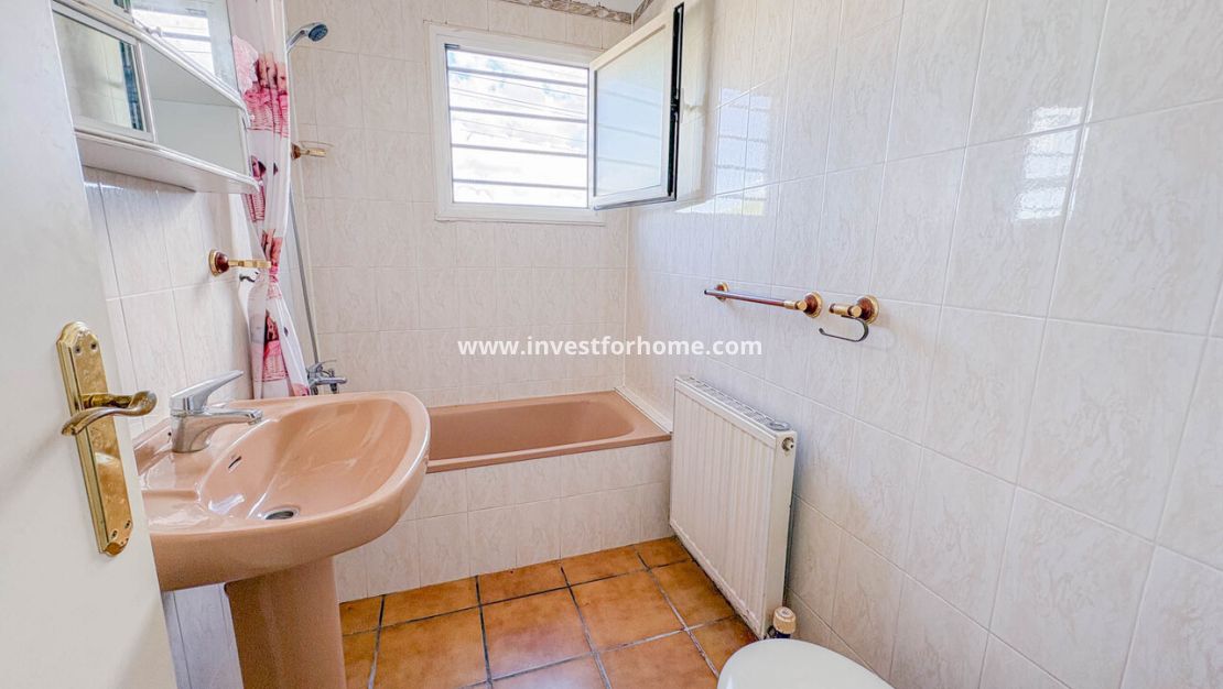 Verkoop - Villa - Torrevieja - Costa Blanca