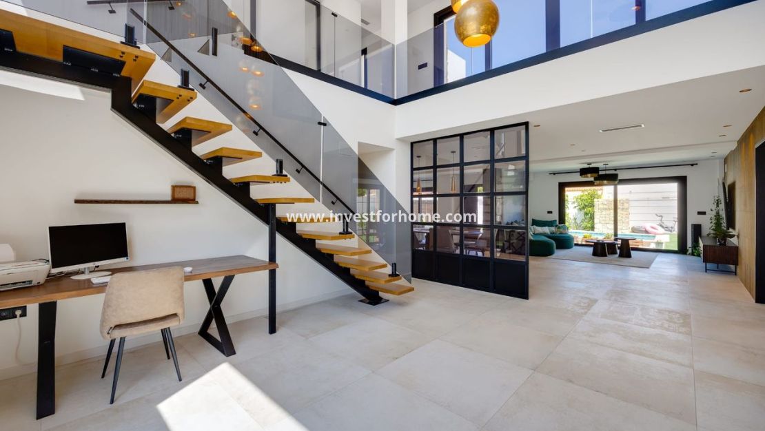 Verkoop - Villa - Torrevieja - Costa Blanca