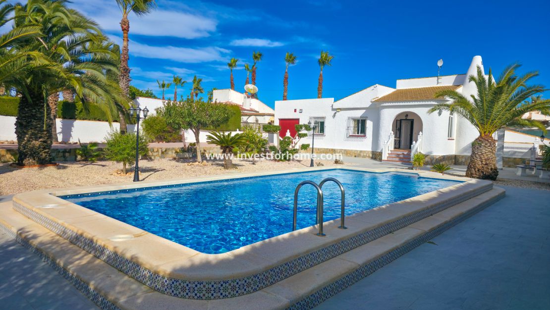 Verkoop - Villa - Torrevieja - Costa Blanca