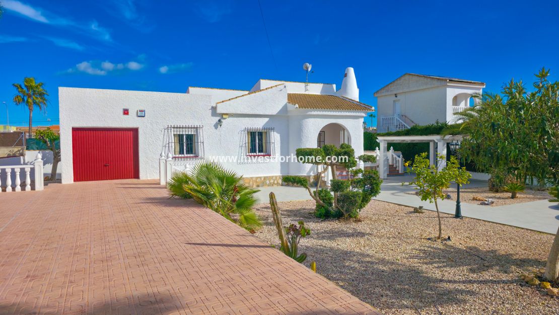 Verkoop - Villa - Torrevieja - Costa Blanca
