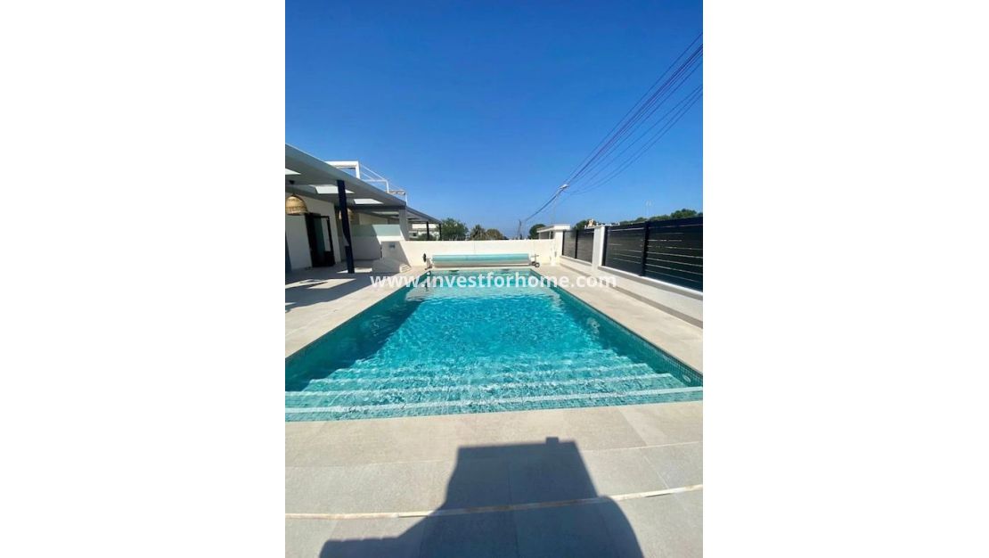 Verkoop - Villa - Torrevieja - Costa Blanca