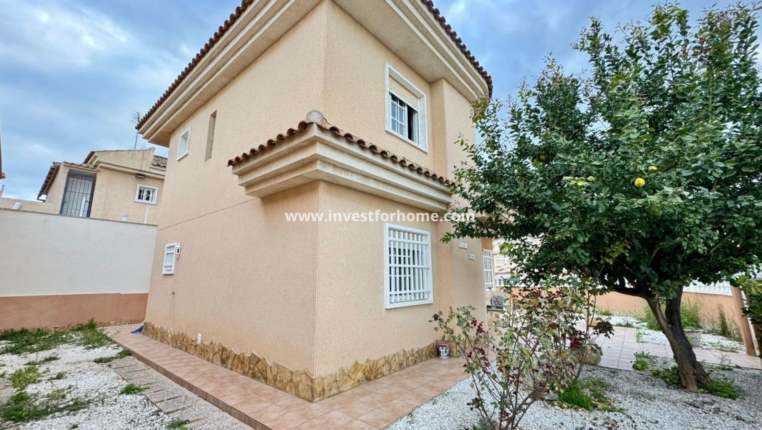 Verkoop - Villa - Torrevieja - Costa Blanca