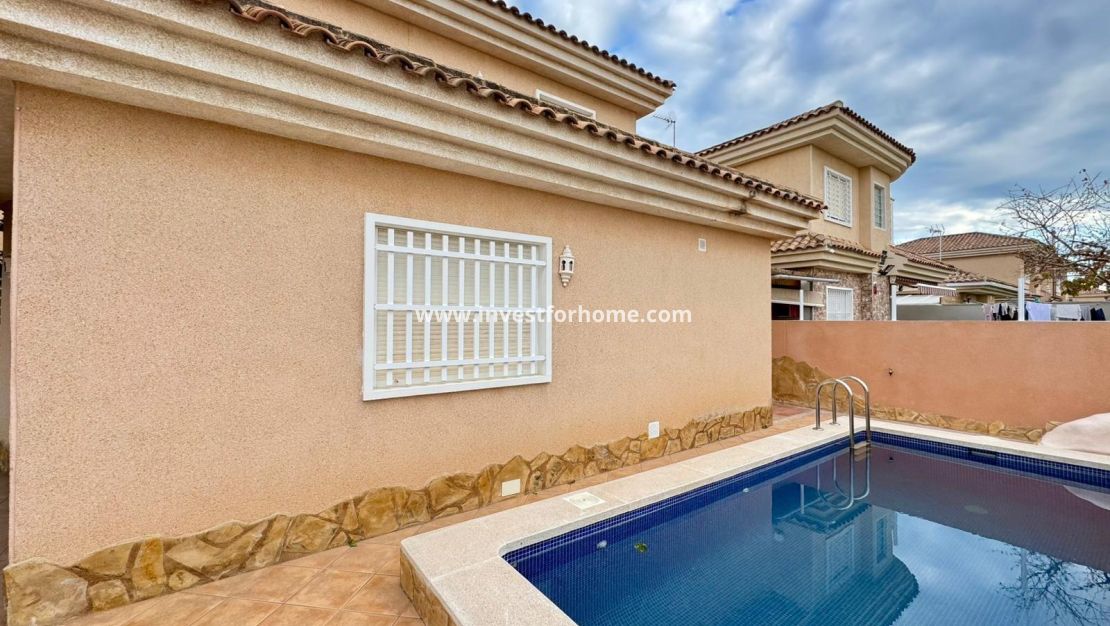 Verkoop - Villa - Torrevieja - Costa Blanca