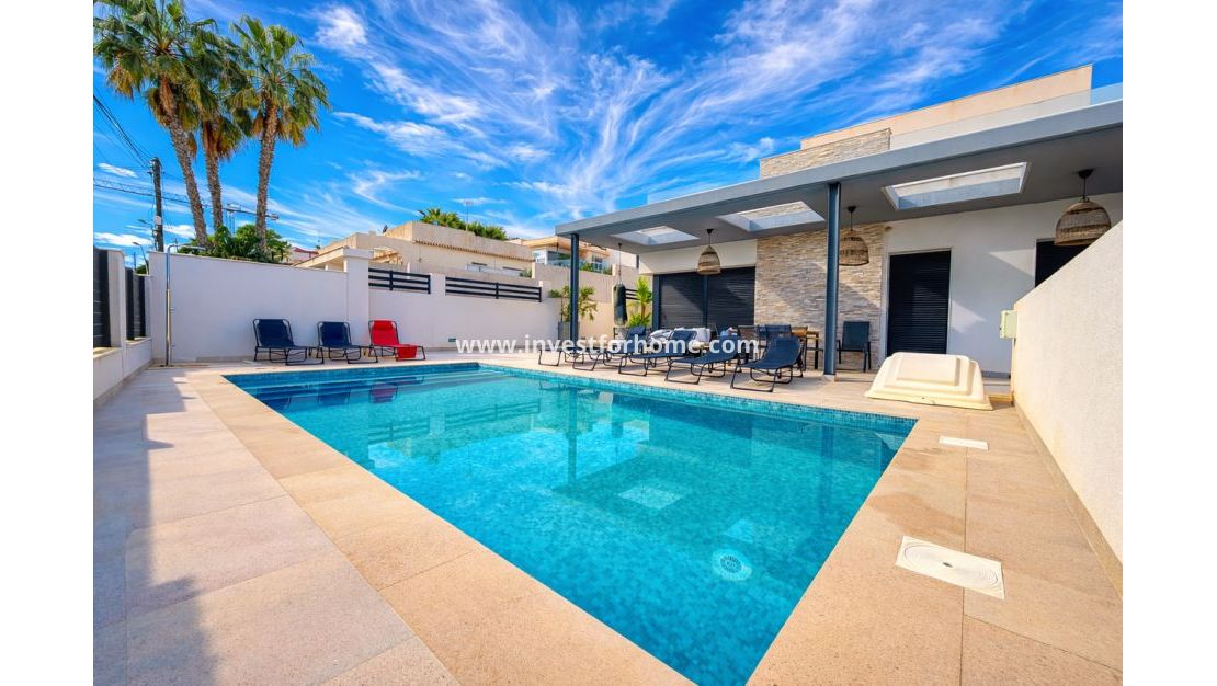 Verkoop - Villa - Torrevieja - Costa Blanca