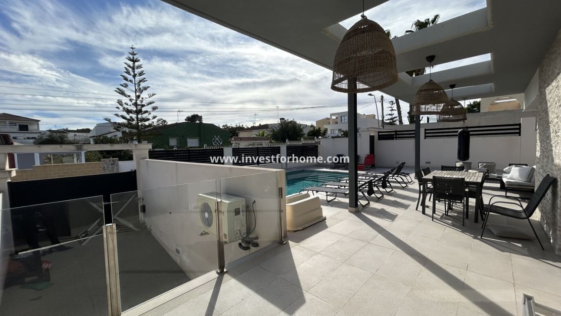 Verkoop - Villa - Torrevieja - Costa Blanca