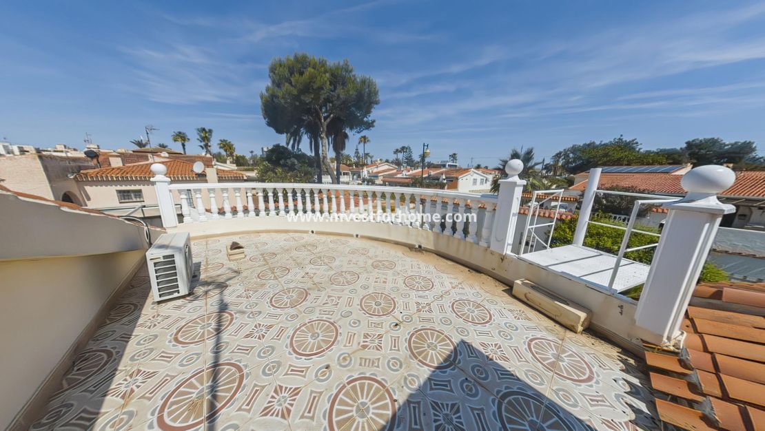 Verkoop - Villa - Torrevieja - Costa Blanca