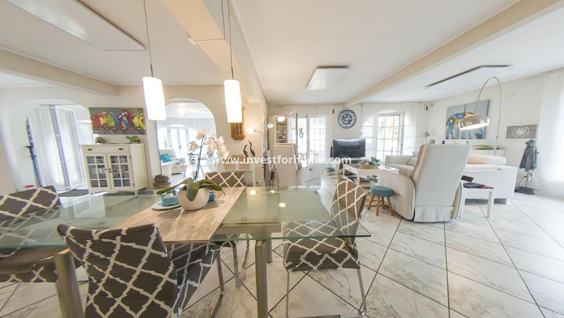 Verkoop - Villa - Torrevieja - Costa Blanca